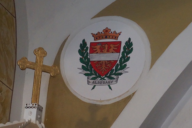 a templom címere