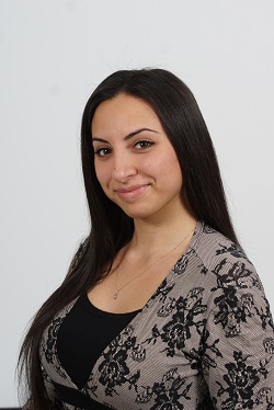 Hadháti Renáta