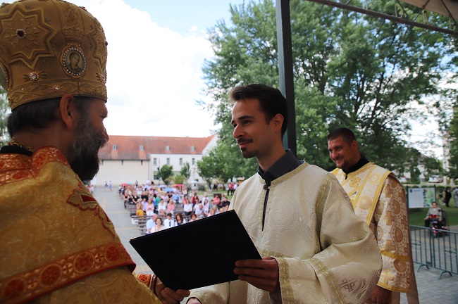 Rojkovics atya díját fia veszi át