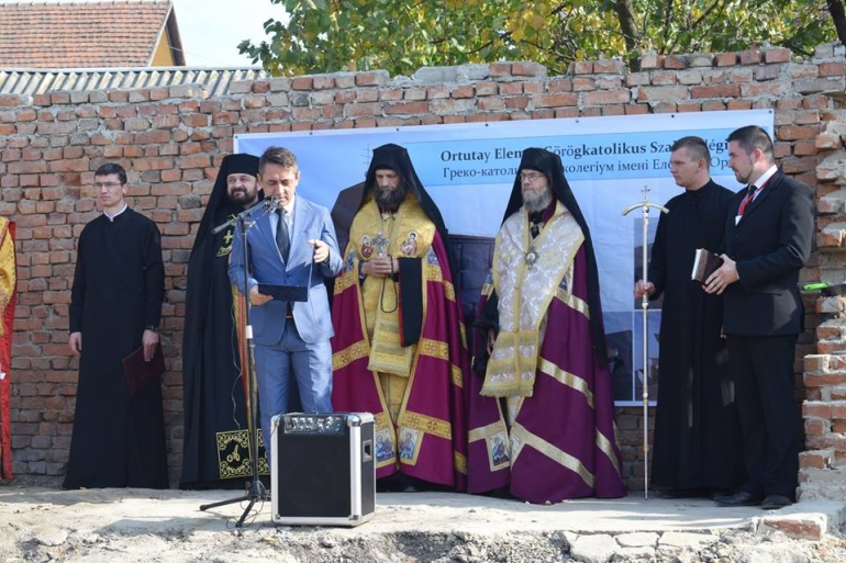 alapkőletétel Beregszászon