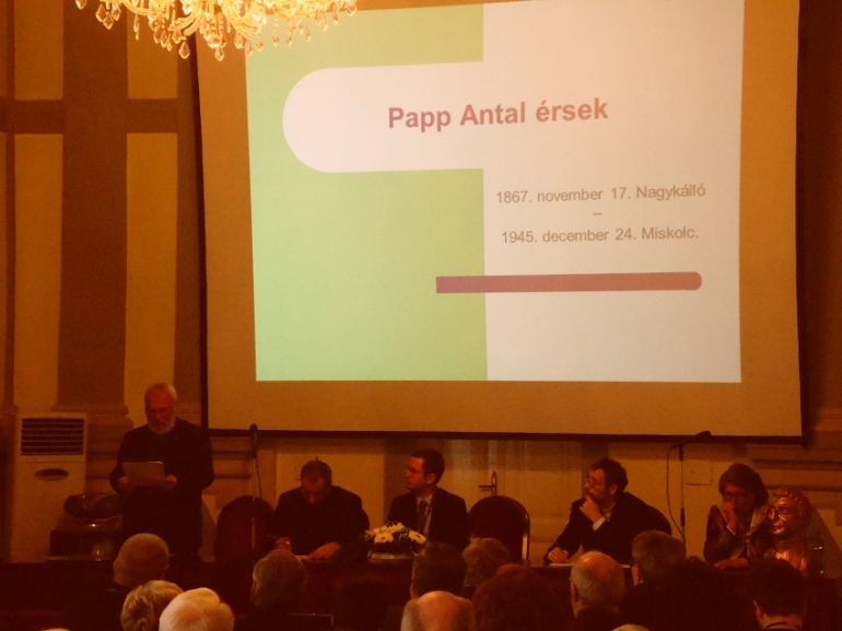 konferencia