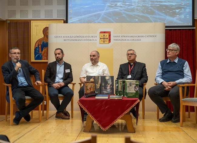 egyháztörténészek
