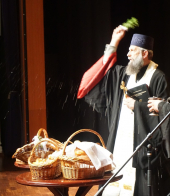 Fülöp atya