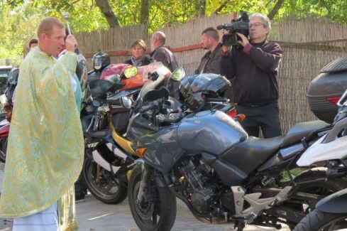 motorok megáldása