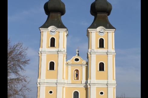 Máriapócs, bejárat